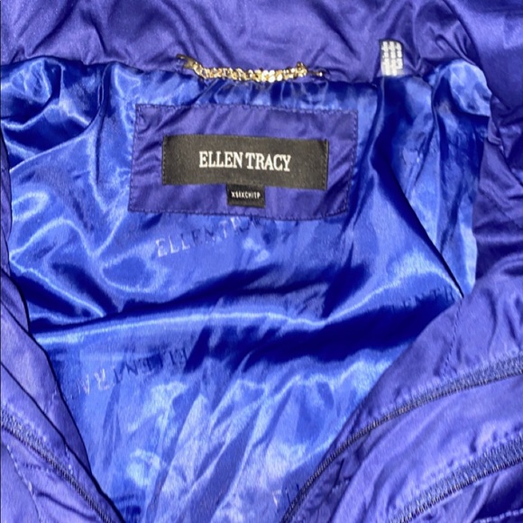 Blue coat - Picture 2 of 4